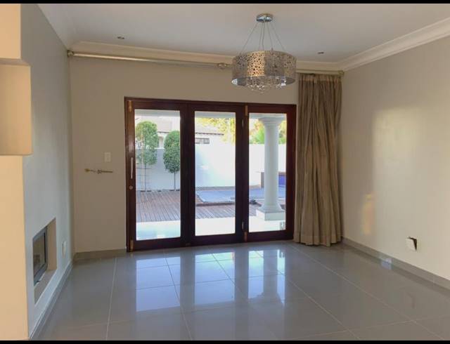 5 BEDROOM HOUSE FOR SALE IN THE REEDS